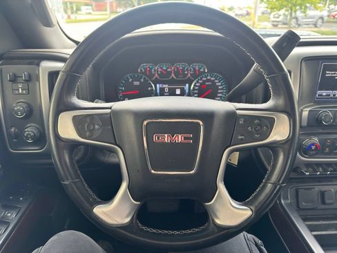Used 2019 GMC Sierra 2500 SLT w/ Duramax Plus Package AWD/4WD image 10