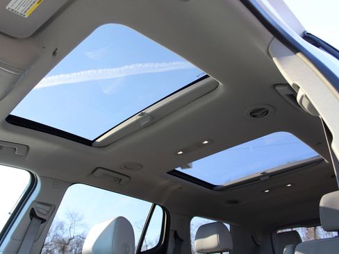 Used 2020 GMC Acadia SLT image 23