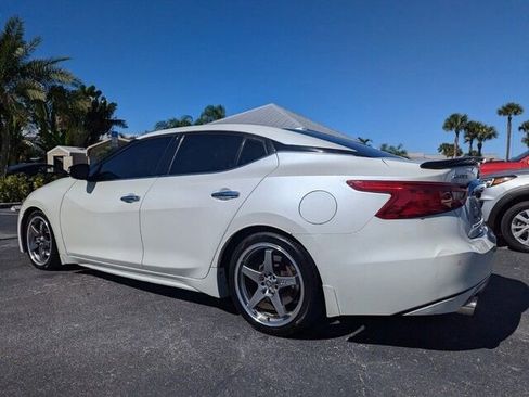 Used 2018 Nissan Maxima SR image 4