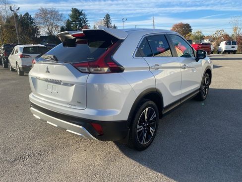 Used 2023 Mitsubishi Eclipse Cross SE image 3
