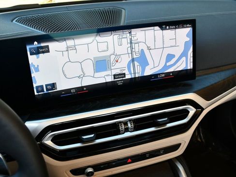 Used 2024 BMW M440i Convertible w/ Premium Package image 13