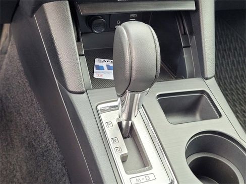 Used 2015 Subaru Outback 3.6R Limited image 23