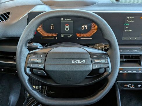 Used 2025 Kia K4 LXS image 20