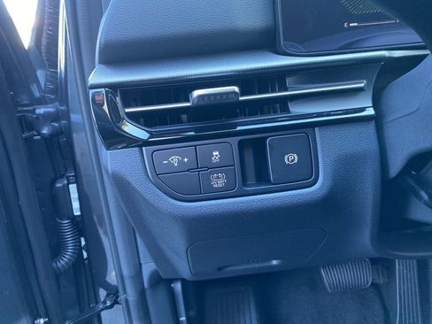 New 2026 Kia Sportage LX image 13