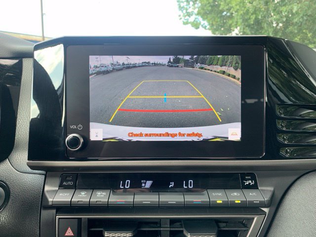 Used 2025 Toyota Camry LE FWD image 13