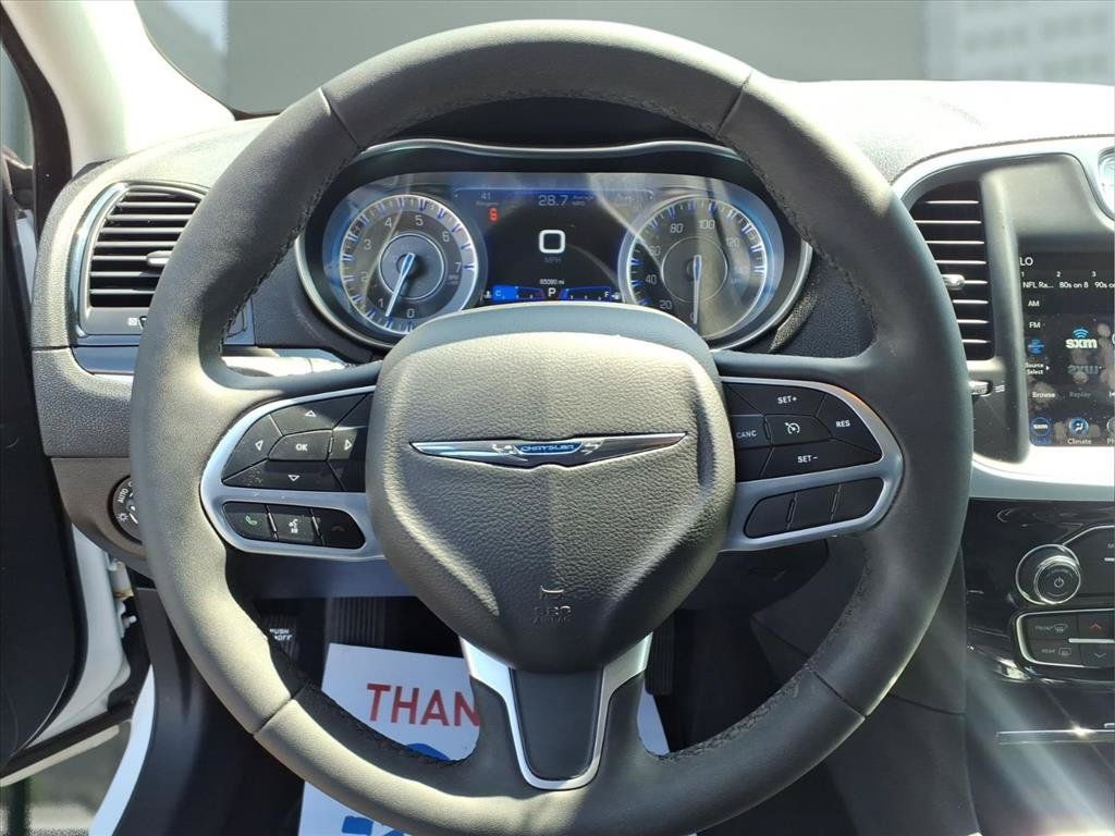 Used 2023 Chrysler 300 Touring w/ Sport Appearance Package RWD image 9
