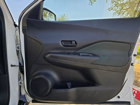 Used 2018 Nissan Kicks S w/ Exterior Package FWD image 16