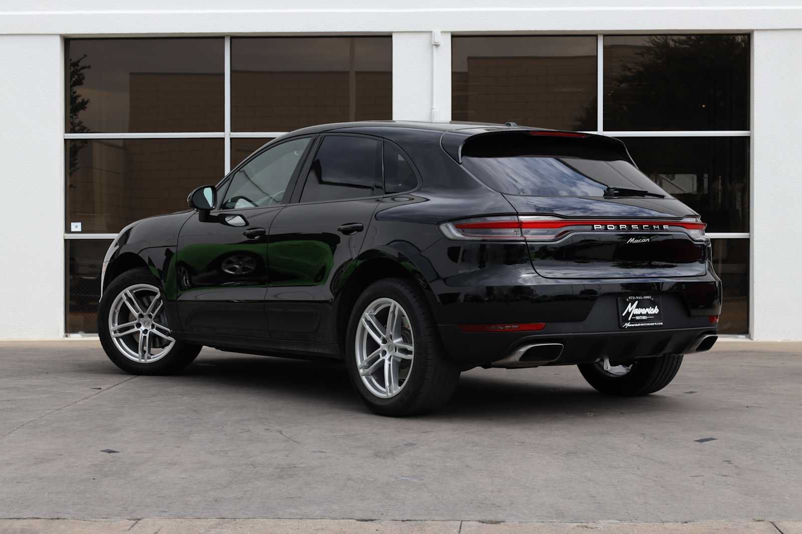 Used 2021 Porsche Macan AWD/4WD image 11