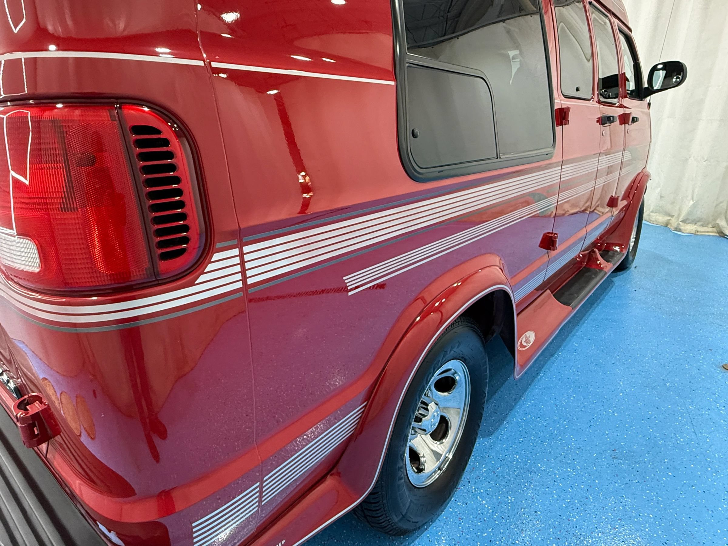 Used 2001 Dodge B1500 RWD image 16