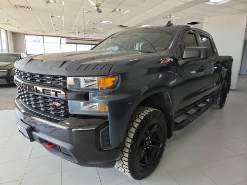Used 2020 Chevrolet Silverado 1500 Custom Trail Boss w/ Custom Convenience Package AWD/4WD image 3