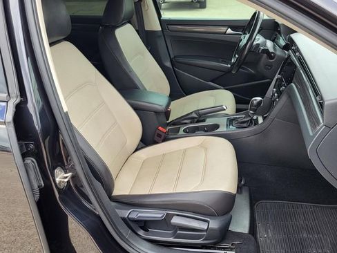 Used 2020 Volkswagen Passat 2.0T R-Line image 27