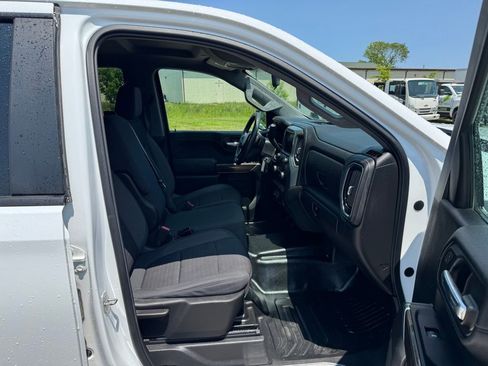 Used 2020 Chevrolet Silverado 1500 LT w/ Remote Start Package AWD/4WD image 14