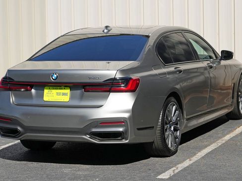 Used 2022 BMW 740i w/ M Sport Package RWD image 54