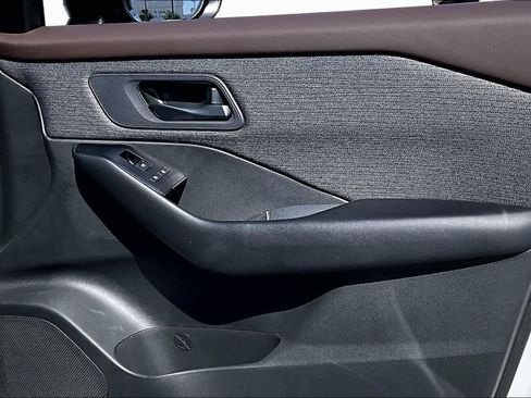 Certified 2023 Nissan Rogue S FWD image 19