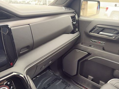Used 2026 GMC Sierra 1500 AT4X image 17