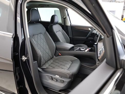 New 2026 Volkswagen Atlas SEL Premium R-Line AWD/4WD image 32