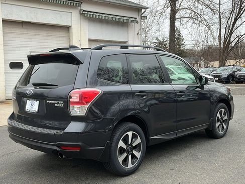 Used 2017 Subaru Forester 2.5i Premium image 5