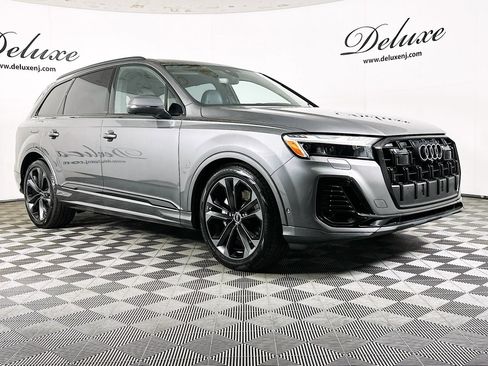 Used 2025 Audi Q7 3.0T Prestige w/ Prestige Package AWD/4WD image 1