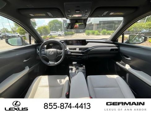 Used 2019 Lexus UX 250h w/ Premium Package AWD/4WD image 14