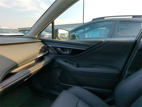 Certified 2025 Subaru Outback Limited image 11