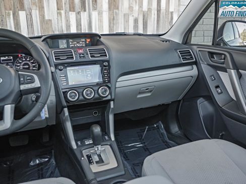 Used 2017 Subaru Forester 2.5i Premium AWD/4WD image 18