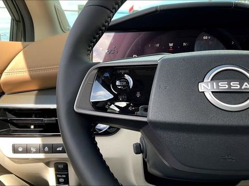 Used 2025 Nissan Murano Platinum w/ Cargo Package image 16