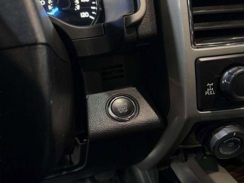 Used 2017 Ford F150 Lariat w/ Equipment Group 502A Luxury image 39