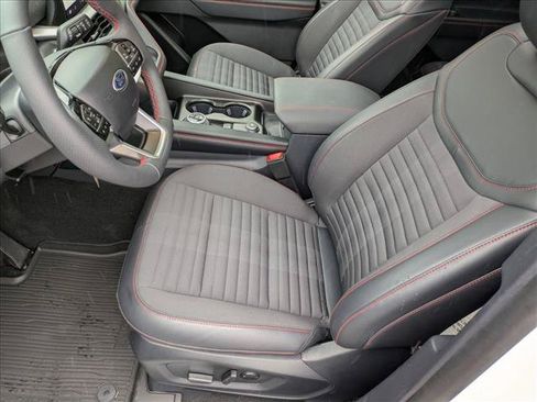 New 2026 Ford Explorer ST-Line w/ ST-Line Street Pack AWD/4WD image 4