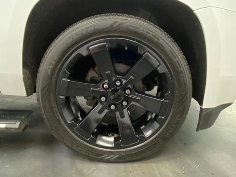 Used 2017 GMC Yukon Denali w/ Open Road Package image 16