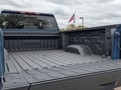New 2026 GMC Sierra 3500 Denali w/ Denali Reserve Package AWD/4WD image 31