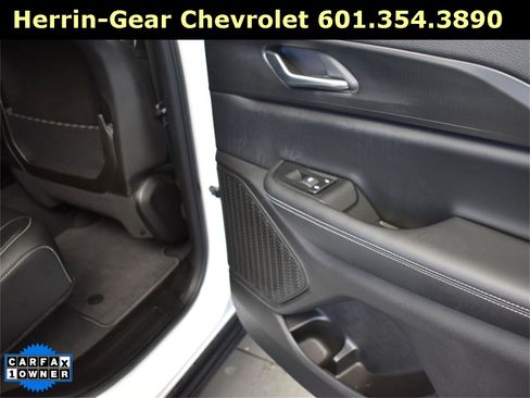 Used 2025 Jeep Grand Cherokee Altitude image 24