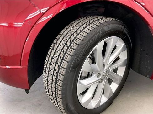Used 2018 Buick Envision Premium w/ Driver Confidence Package AWD/4WD image 34