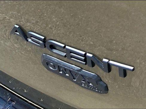 Used 2024 Subaru Ascent Onyx Edition AWD/4WD image 30