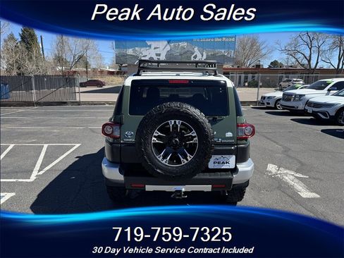 Used 2014 Toyota FJ Cruiser 4WD w/ Upgrade Package image 6