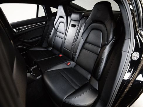 Certified 2023 Porsche Panamera 4 Platinum Edition AWD/4WD image 24
