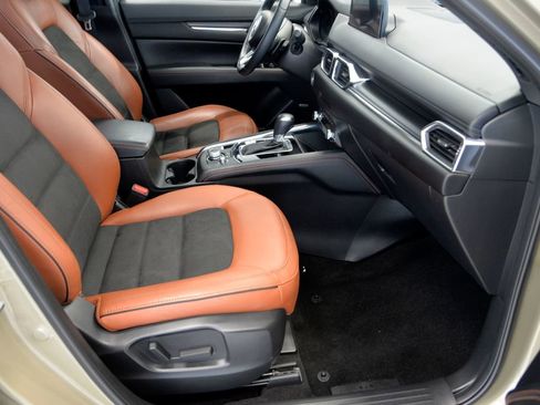 Certified 2025 MAZDA CX-5 Carbon Edition image 30