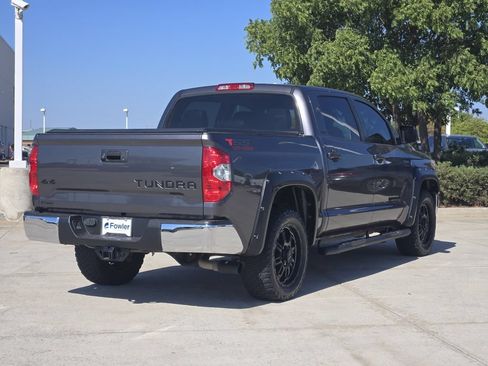 Certified 2017 Toyota Tundra SR5 w/ SR5 Upgrade Package AWD/4WD image 5
