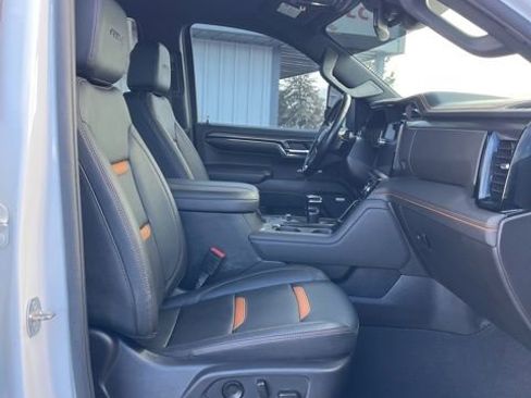Used 2024 GMC Sierra 1500 AT4 image 35