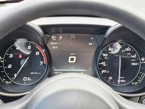 Used 2017 Alfa Romeo Giulia Ti w/ TI 19" Sport Package image 19