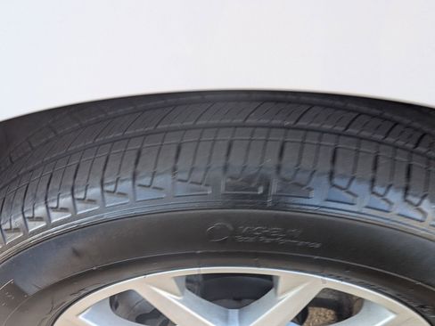 Certified 2024 Chevrolet Equinox LT image 13