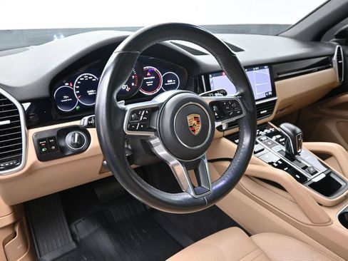 Used 2019 Porsche Cayenne AWD/4WD image 22