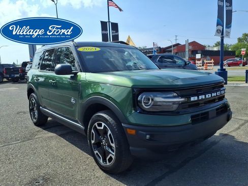 Used 2024 Ford Bronco Sport Outer Banks w/ Tech Package AWD/4WD image 4