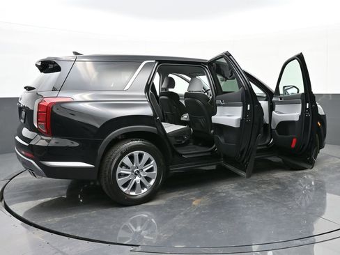 Used 2025 Hyundai Palisade SE image 31