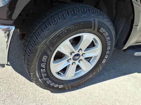 Used 2016 Ford F150 XLT w/ Trailer Tow Package AWD/4WD image 5