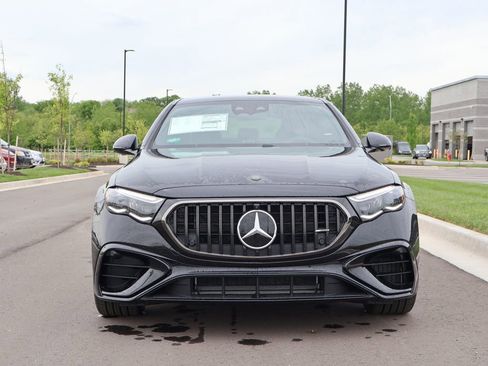 New 2026 Mercedes-Benz E 53 AMG e 4MATIC Sedan image 2