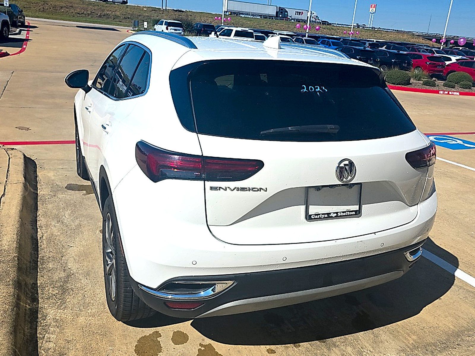 Used 2023 Buick Envision Essence FWD image 11