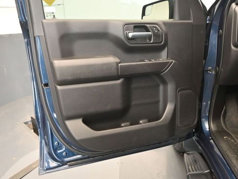 Used 2022 Chevrolet Silverado 1500 Custom image 22