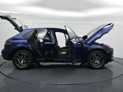 Certified 2026 Porsche Macan AWD/4WD image 21
