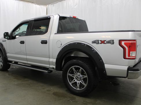 Used 2016 Ford F150 XLT AWD/4WD image 8