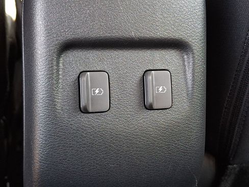 Certified 2024 Nissan Kicks SV FWD image 11